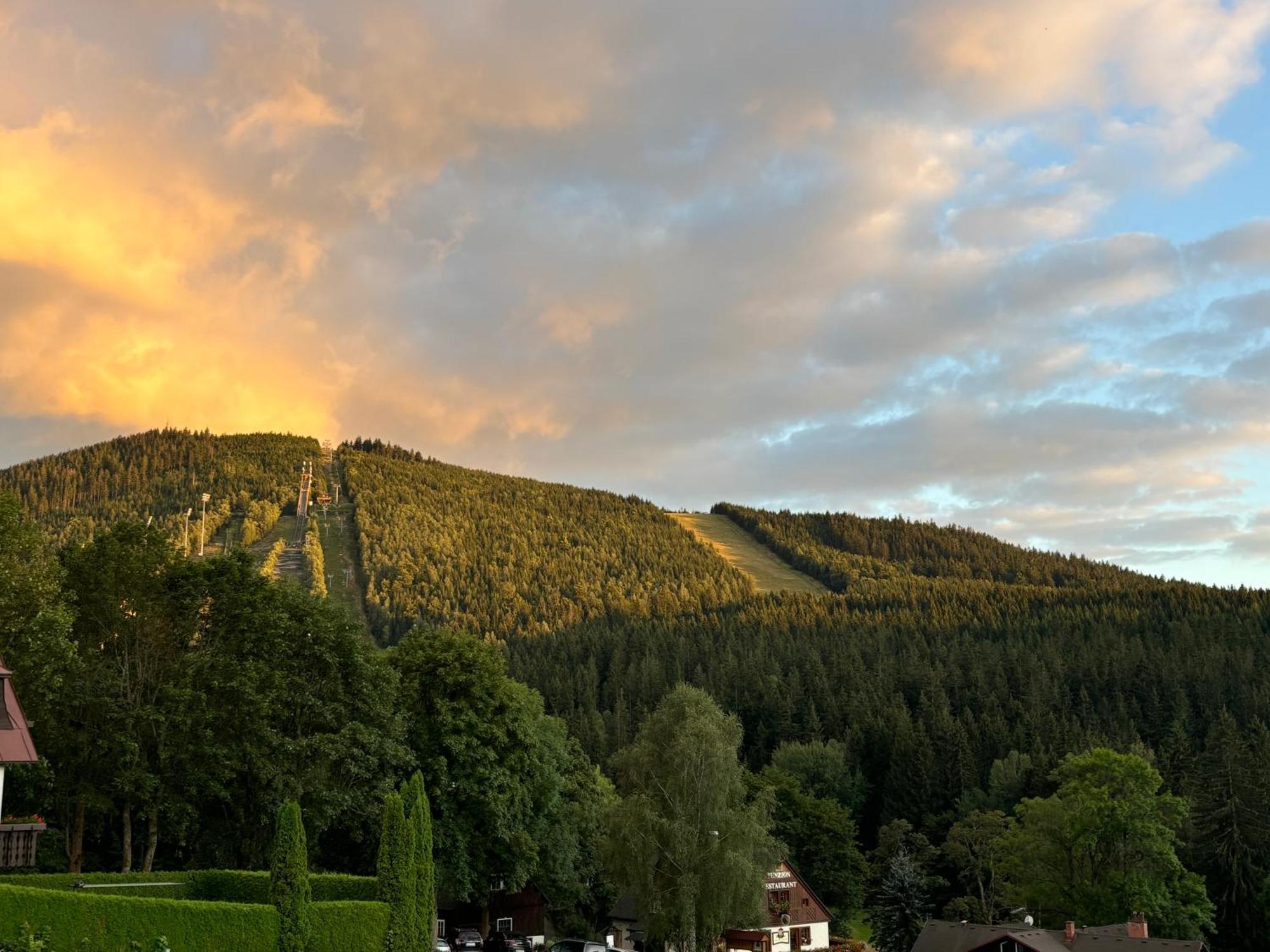 Penzion Verde Rosa Harrachov Exteriör bild